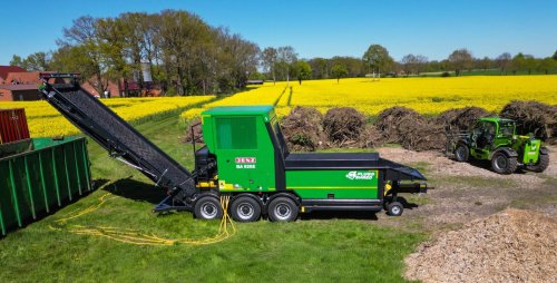 A fully electric mobile shredder JENZ 1  